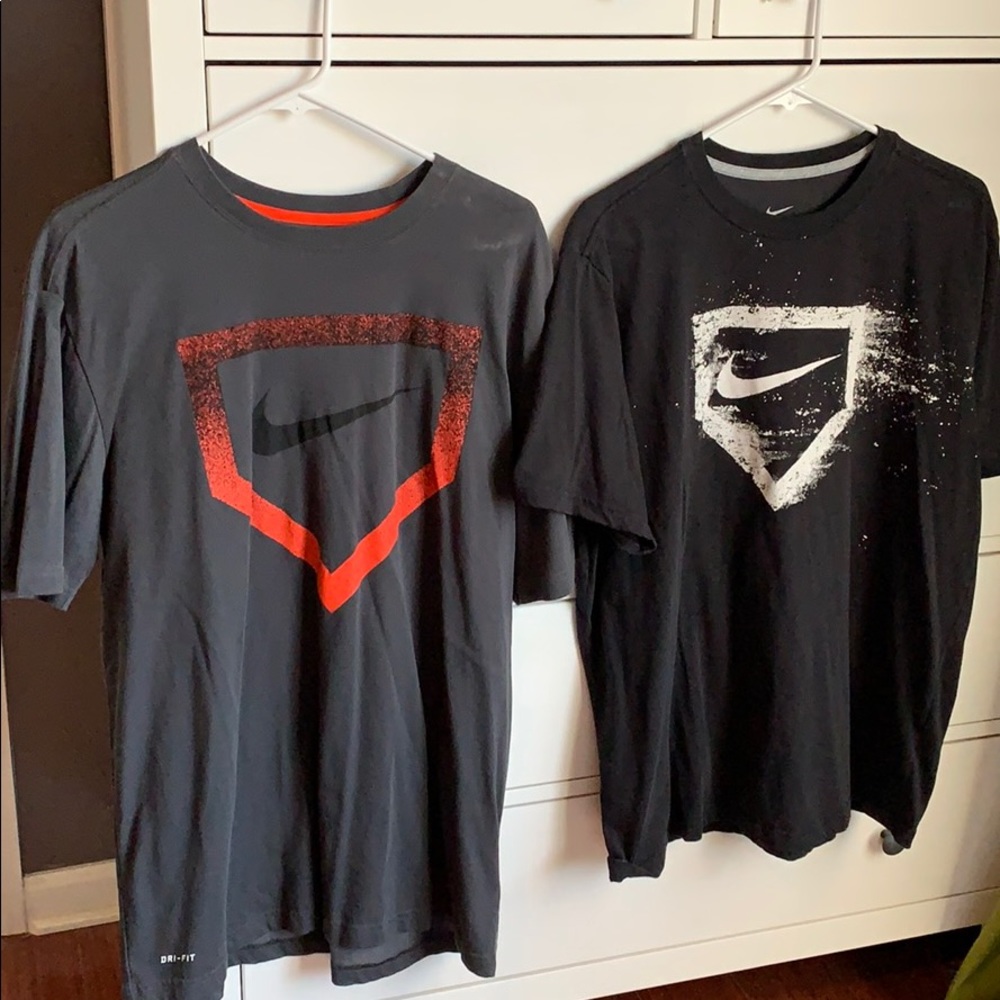 2 Men’s Nike baseball t-shirts XL